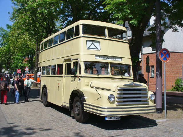 Zabytkowy autobus